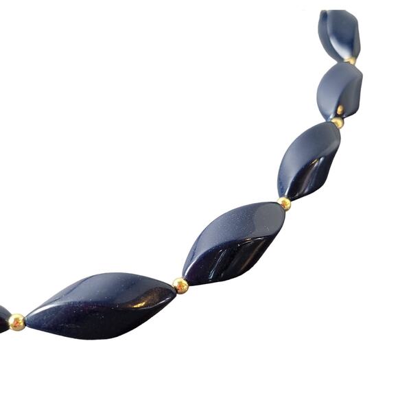 Vintage Trifari Navy Blue Twisted Bead Necklace 24" Gold Clasp - Picture 7 of 9